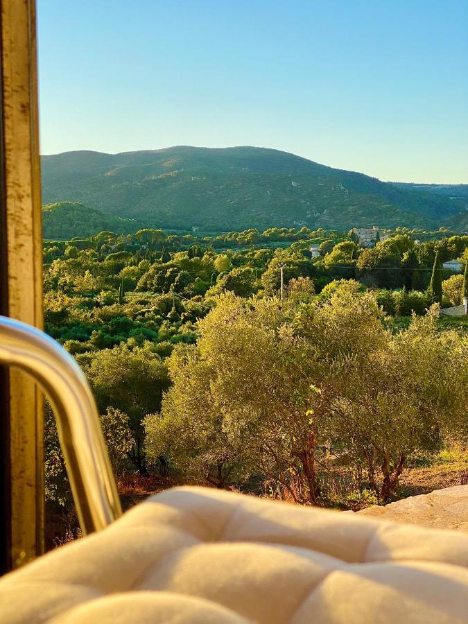 Chateau Les Gardis Лурмарин Экстерьер фото